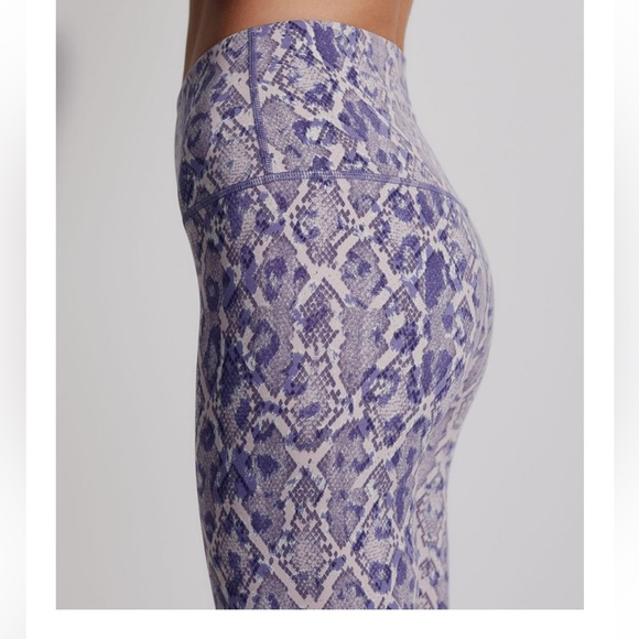 Varley Let's Move high-waist leggings Sz Small Snakeskin Print - Picture 4 of 5